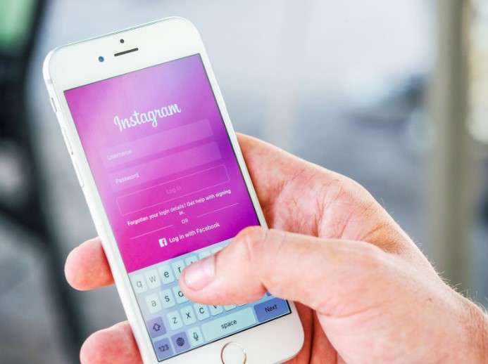 Why Your Business Should Use Instagram